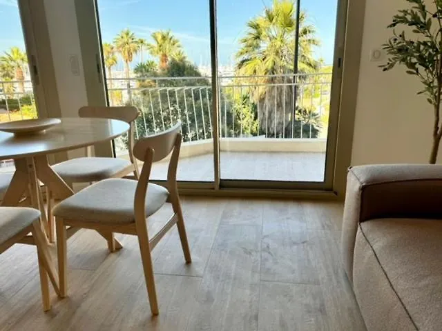 Apartment Appartement Face Au Port Antibes