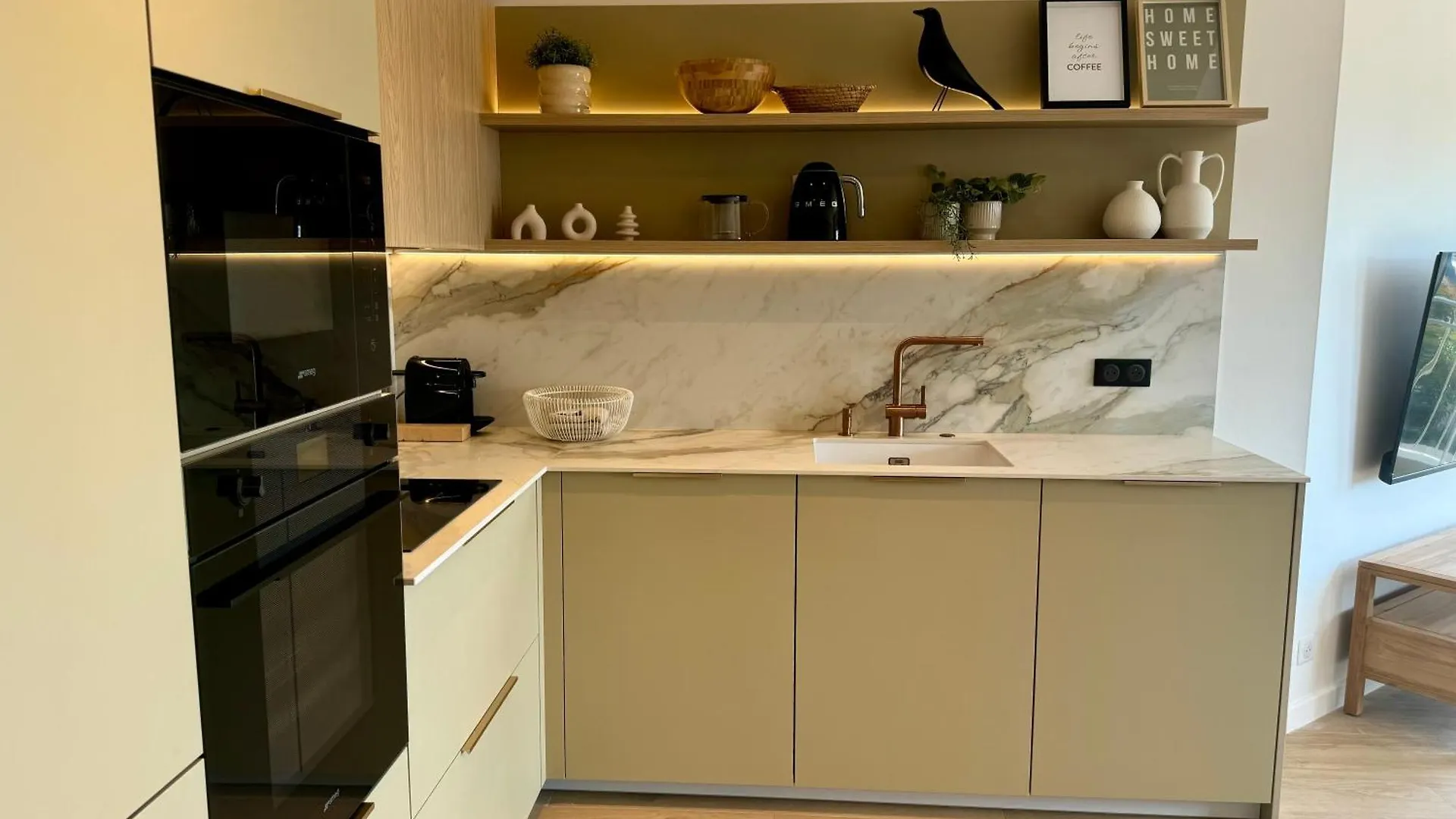 Apartment Appartement Face Au Port Antibes